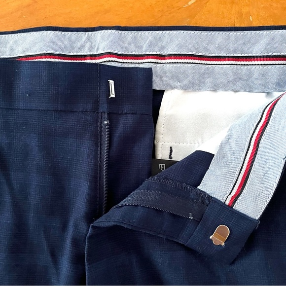 Tommy Hilfiger TH Flex Sz. 18 Blue Plaid Dress/Golf Straight Leg Pants Big Boys - Picture 4 of 10